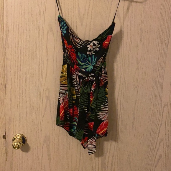 Strapless romper